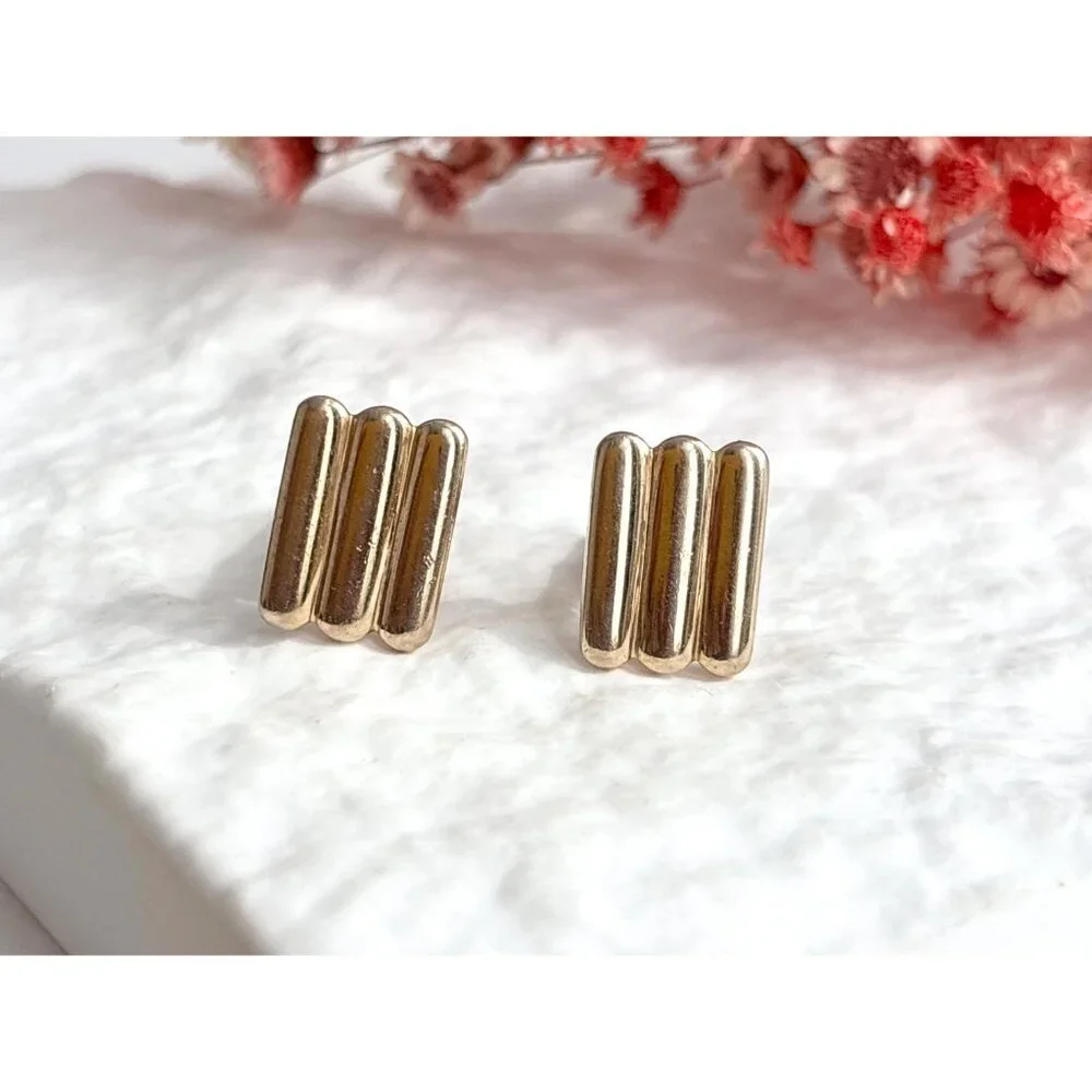 Modernist Scalloped Gold Toned Rectangular Vintage Retro 80's Men's Cuff Links